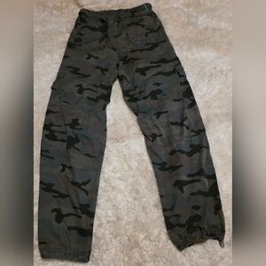 GAP Women's Black Green Cargo Camouflage Pants Sz. M